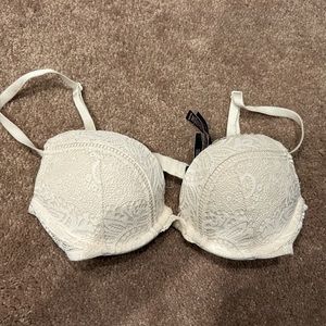 Victoria Secret Bombshell bra